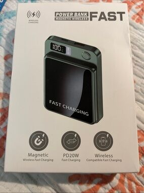 Magnetic Wireless Power Bank — Black